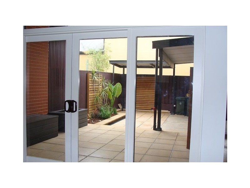 1 Portsmouth Lane, Mawson Lakes SA 5095