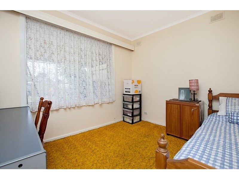 17 Liverpool Crescent, Salisbury East SA 5109