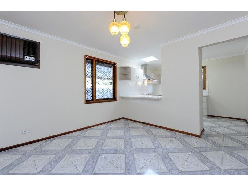 6 Alba Court, Salisbury Downs SA 5108