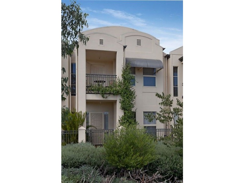 15 The Strand, Mawson Lakes SA 5095