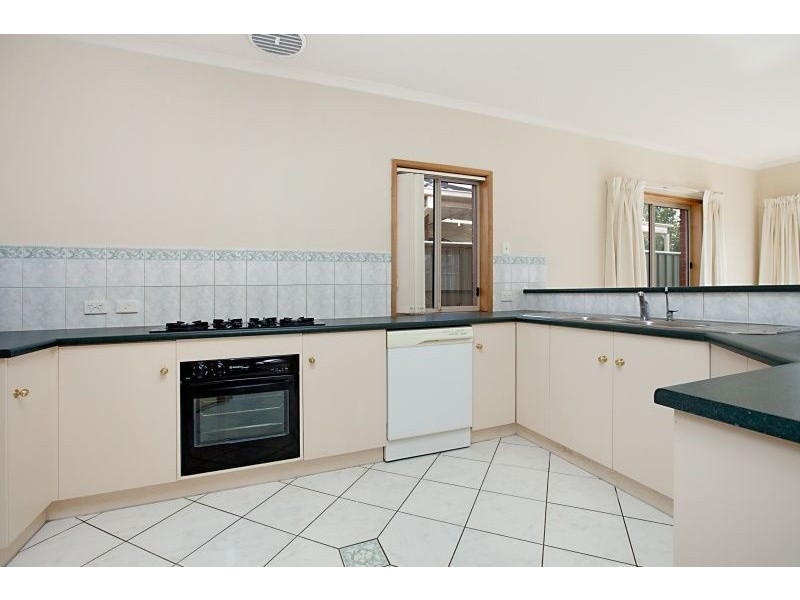 11 Mallard Crescent, Mawson Lakes SA 5095