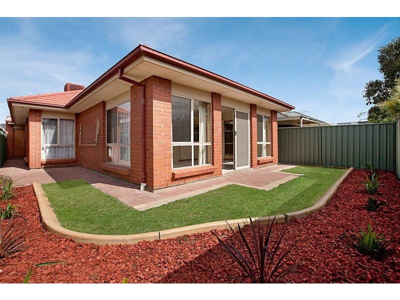 11 Mallard Crescent, Mawson Lakes SA 5095