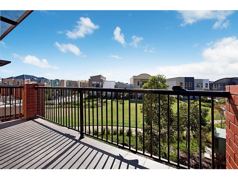2/20 Macmillan Drive, Mawson Lakes SA 5095