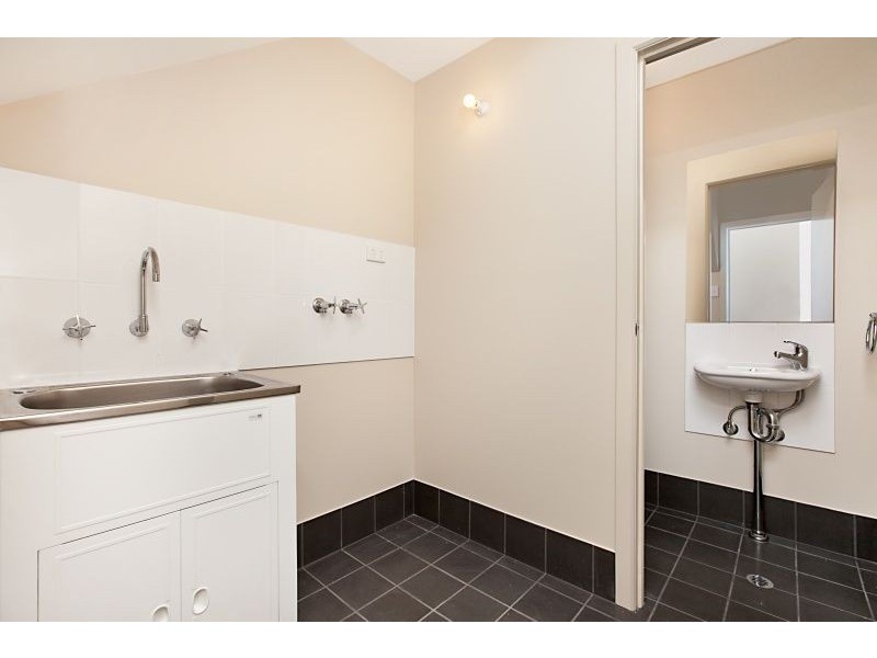 2/20 Macmillan Drive, Mawson Lakes SA 5095