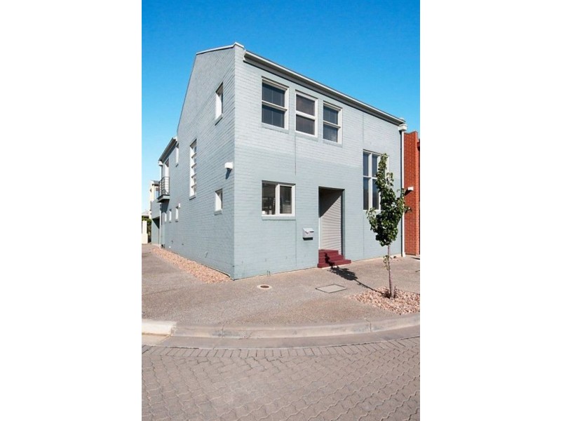 2 Chapel Lane, Mawson Lakes SA 5095