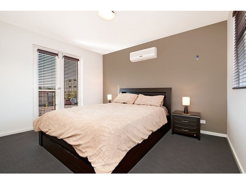 2 Chapel Lane, Mawson Lakes SA 5095