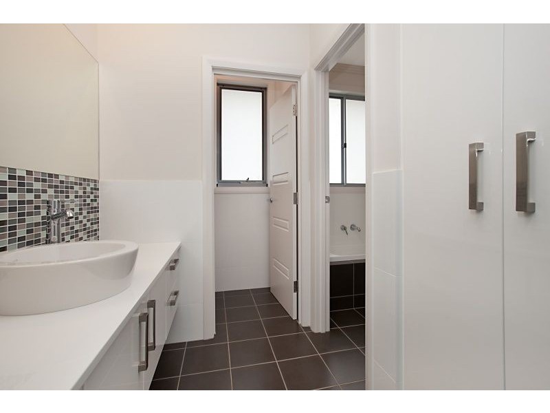 20 Mowbray Street, Mawson Lakes SA 5095