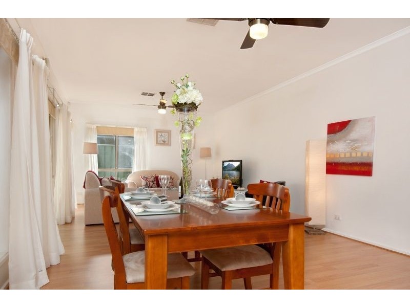 24 Swan Circuit, Mawson Lakes SA 5095