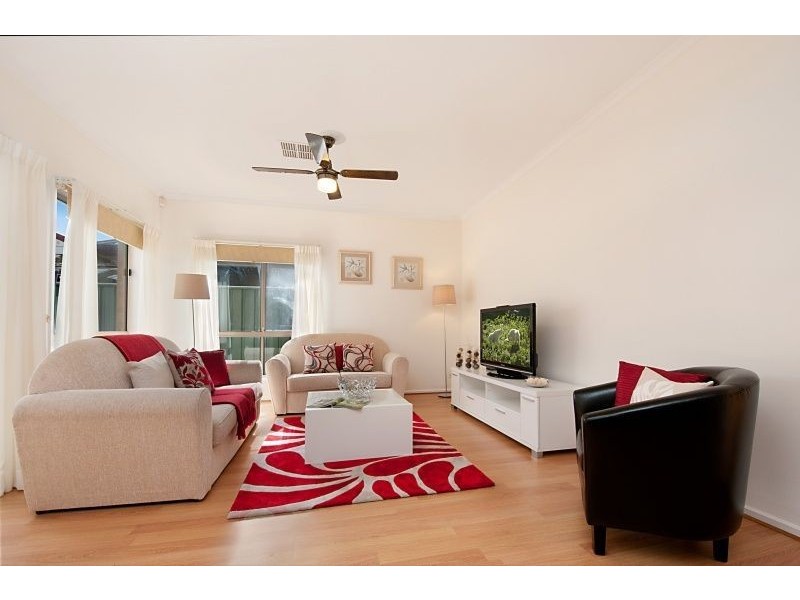 24 Swan Circuit, Mawson Lakes SA 5095