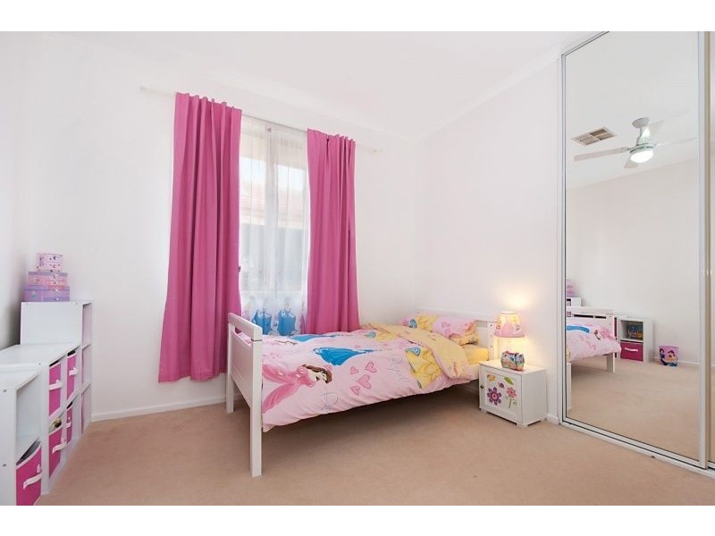 24 Swan Circuit, Mawson Lakes SA 5095