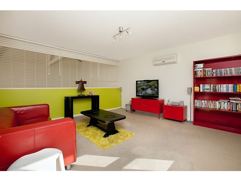 3 Hurtle Parade, Mawson Lakes SA 5095