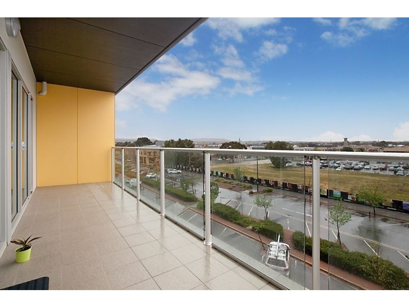 Apt 40 10-16 Light Common, Mawson Lakes SA 5095