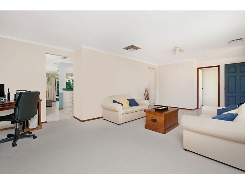 3 Hobart Court, Salisbury Heights SA 5109