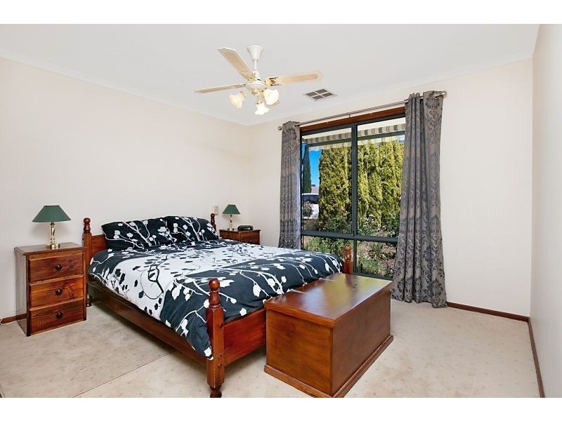 3 Hobart Court, Salisbury Heights SA 5109