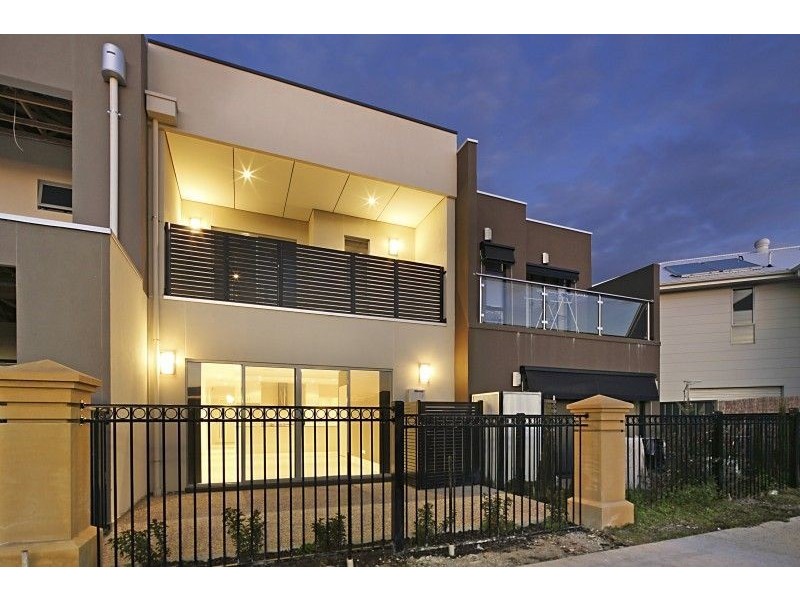 12 Palani Court, Mawson Lakes SA 5095