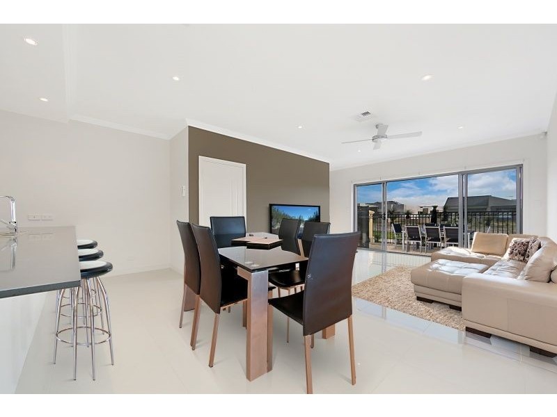 12 Palani Court, Mawson Lakes SA 5095