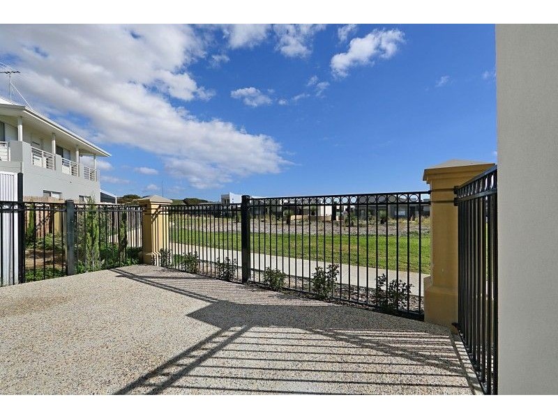 12 Palani Court, Mawson Lakes SA 5095