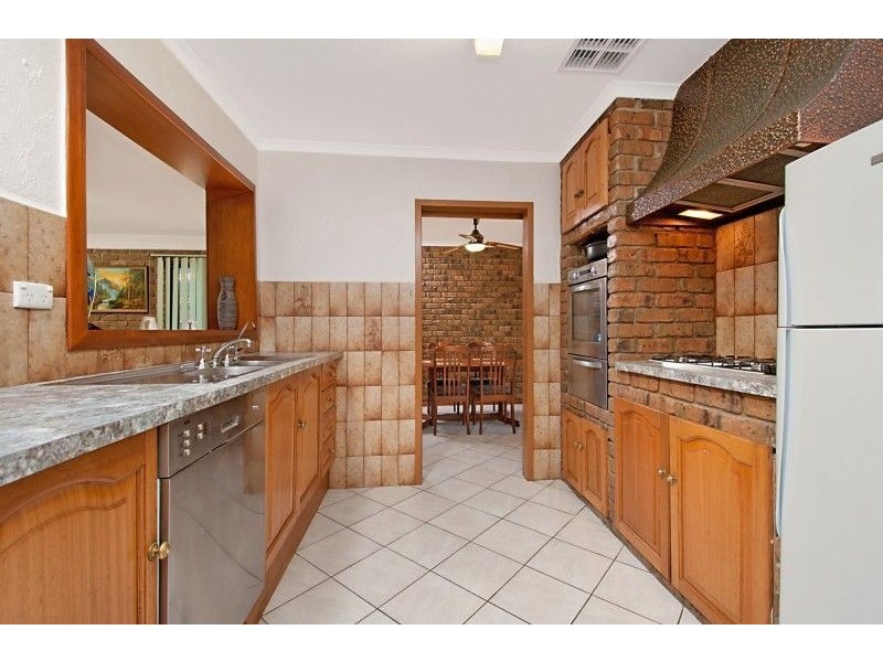 18 Sandy Crescent, Salisbury Park SA 5109