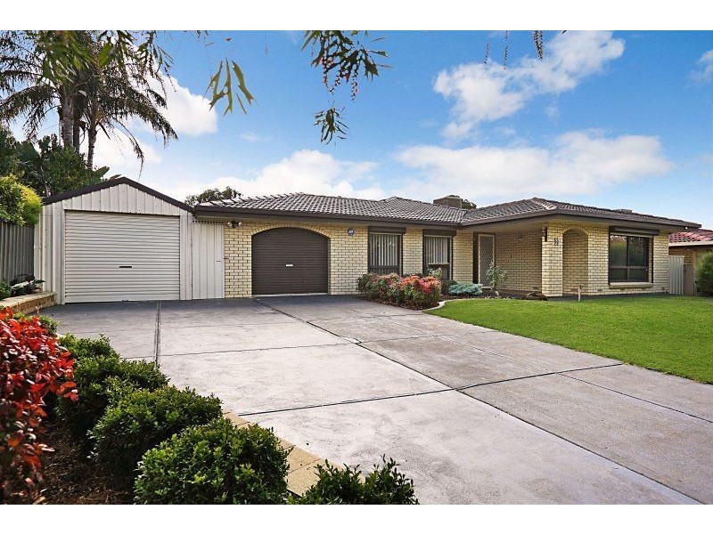 33 Cockatoo Street, Modbury Heights SA 5092