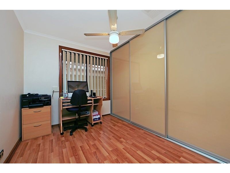 33 Cockatoo Street, Modbury Heights SA 5092