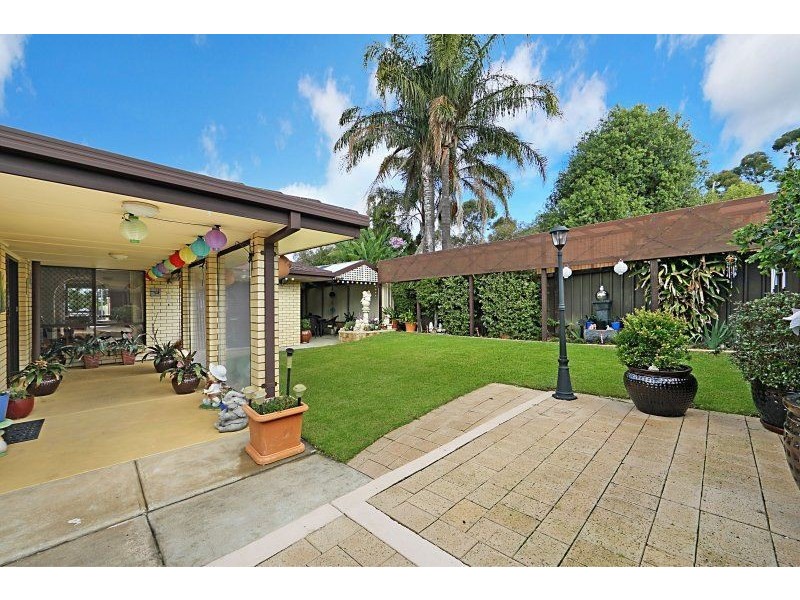 33 Cockatoo Street, Modbury Heights SA 5092