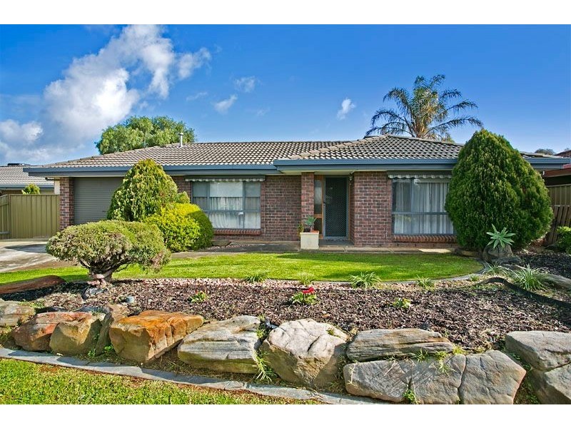 10 Mike Place, Salisbury Downs SA 5108