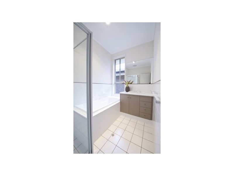7 Jindabyne Street, Andrews Farm SA 5114