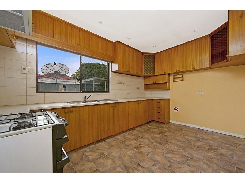 85 Northcote Drive, Para Hills West SA 5096