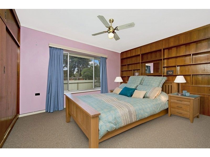 85 Northcote Drive, Para Hills West SA 5096