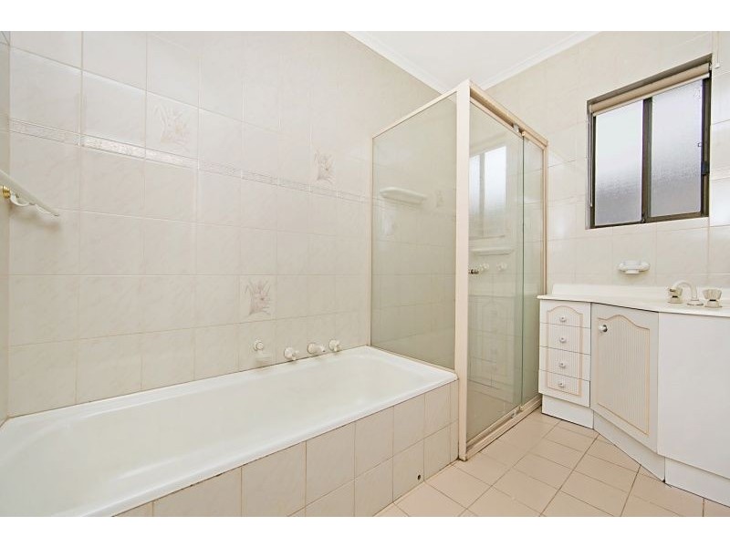 85 Northcote Drive, Para Hills West SA 5096