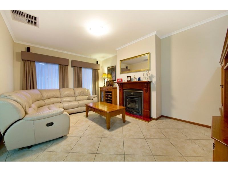 17 Everglade Street, Mawson Lakes SA 5095