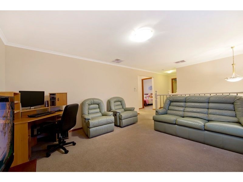 17 Everglade Street, Mawson Lakes SA 5095