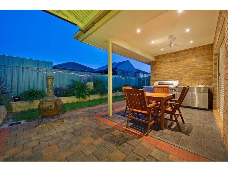 17 Everglade Street, Mawson Lakes SA 5095