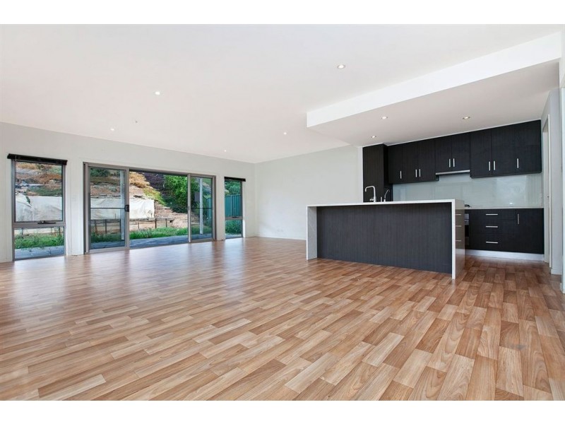 49 Hindmarsh Circuit, Mawson Lakes SA 5095