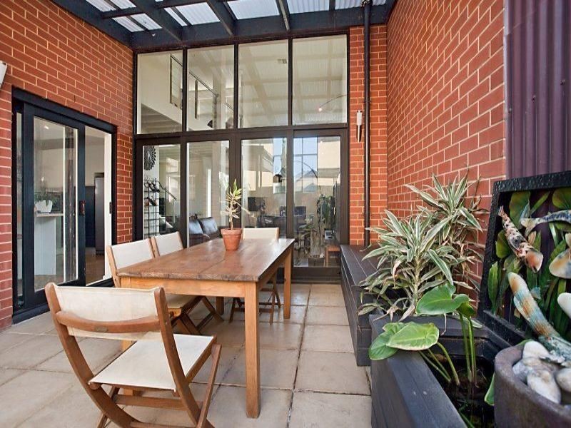 1 Portsmouth Lane, Mawson Lakes SA 5095