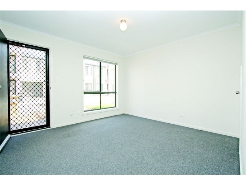 5 Hamra Drive, Smithfield SA 5114