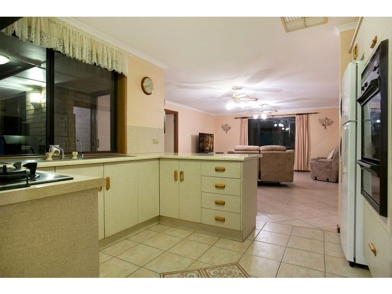 9 Dale Drive, Paralowie SA 5108