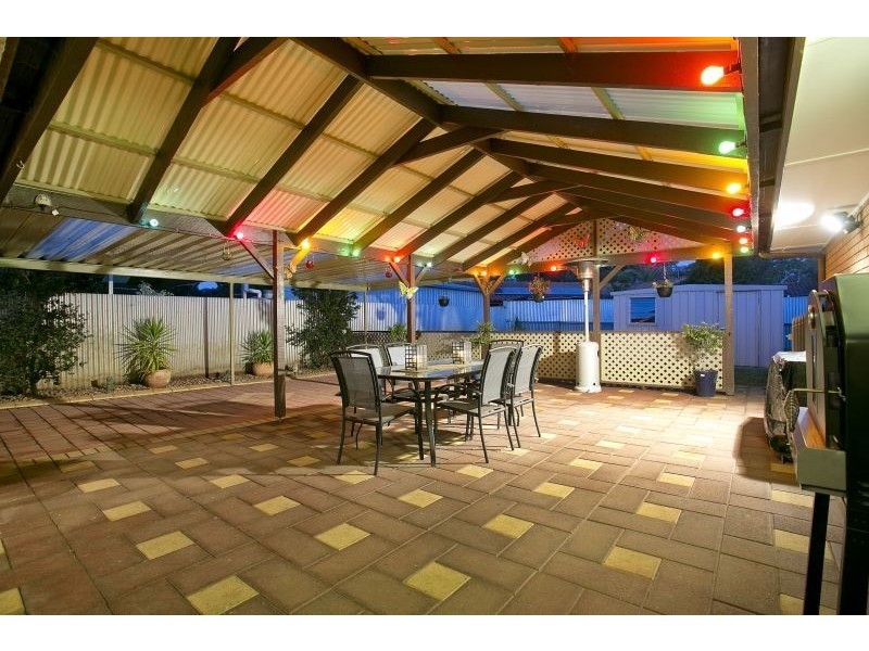 9 Dale Drive, Paralowie SA 5108