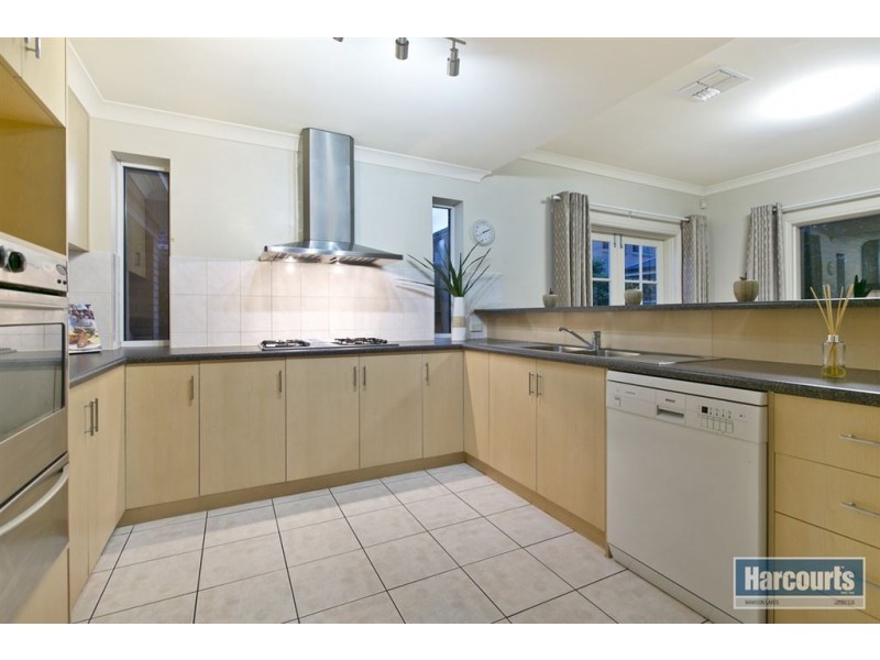 8 Eyre Court, Mawson Lakes SA 5095