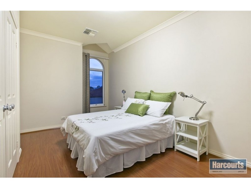 8 Eyre Court, Mawson Lakes SA 5095