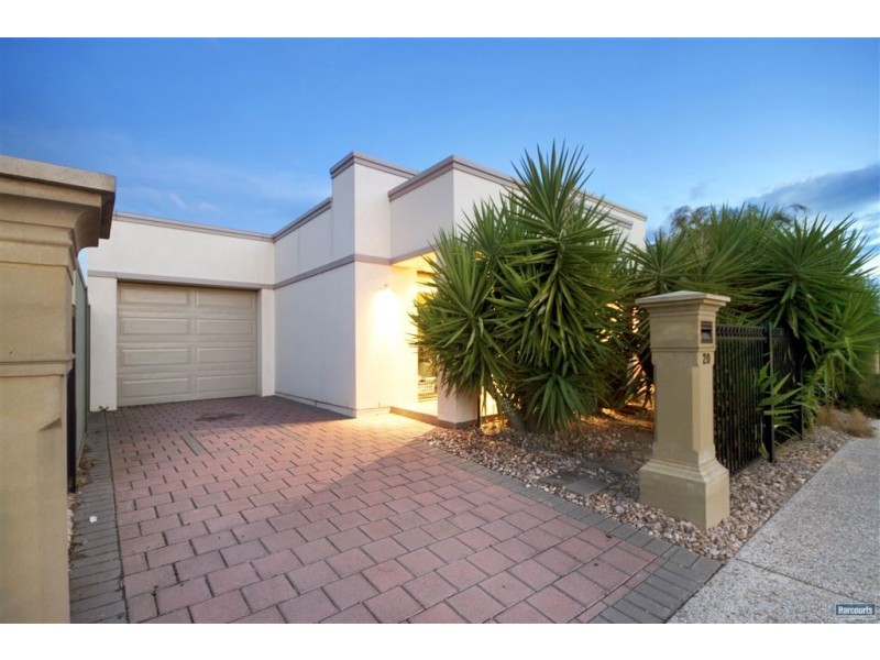 20 Shoalhaven Circuit, Mawson Lakes SA 5095