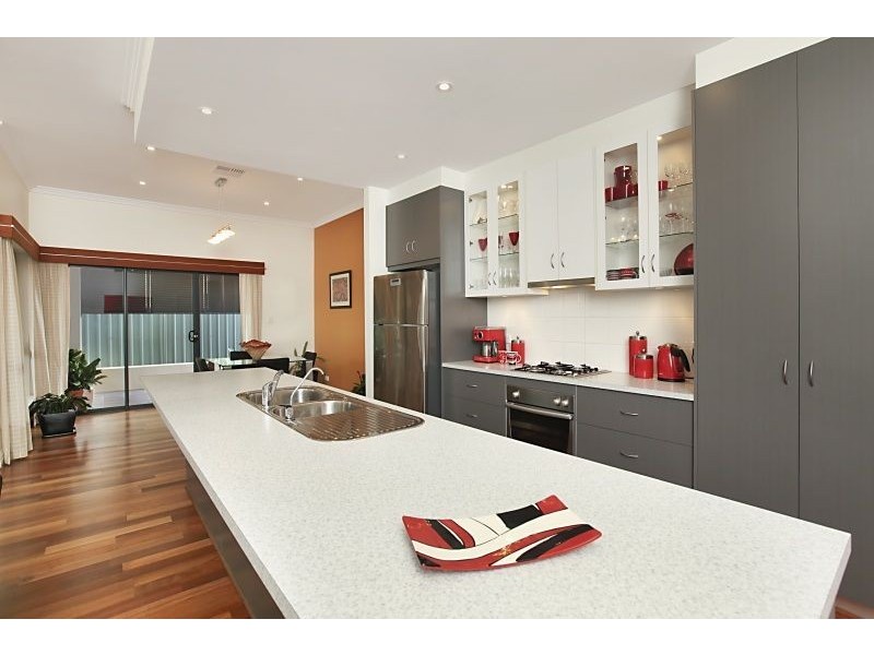 12 Dutton Avenue, Mawson Lakes SA 5095