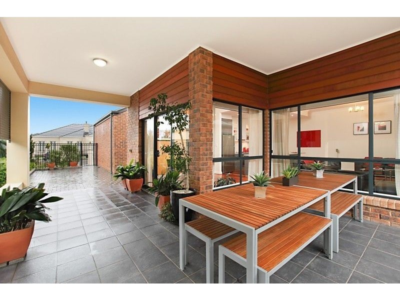 12 Dutton Avenue, Mawson Lakes SA 5095