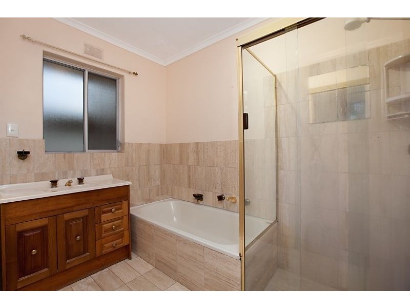 27 Wellington Avenue, Parafield Gardens SA 5107