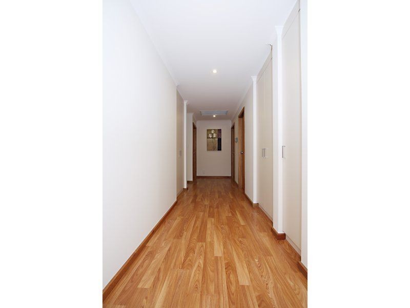 19 Creekview Drive, Mawson Lakes SA 5095