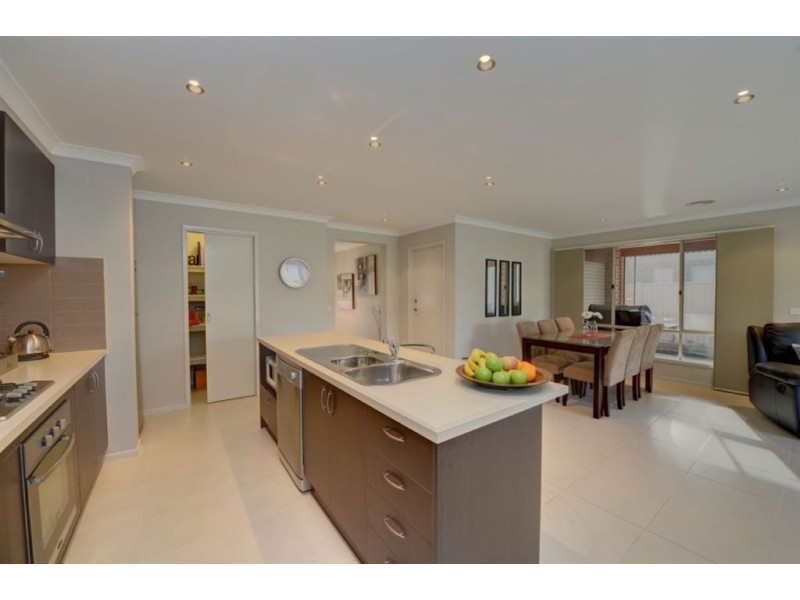 24 Normlyttle Parade, Miners Rest VIC 3352