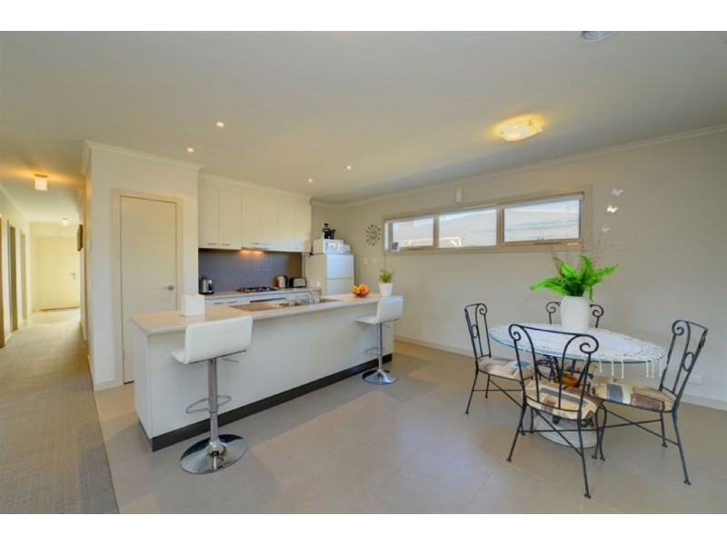 1/7 Wattle Avenue, Wendouree VIC 3355