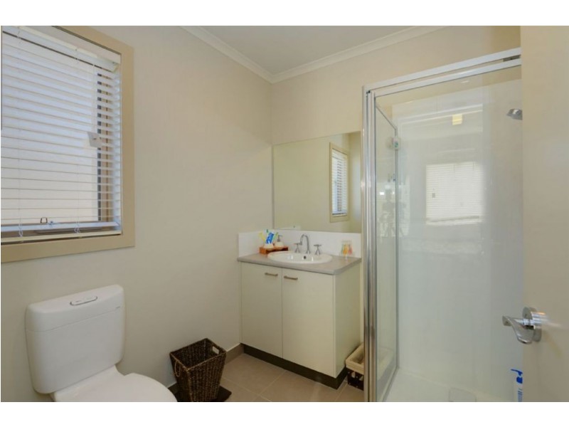 1/7 Wattle Avenue, Wendouree VIC 3355