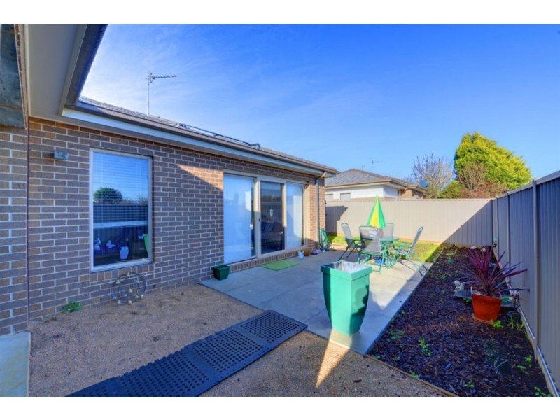 1/7 Wattle Avenue, Wendouree VIC 3355