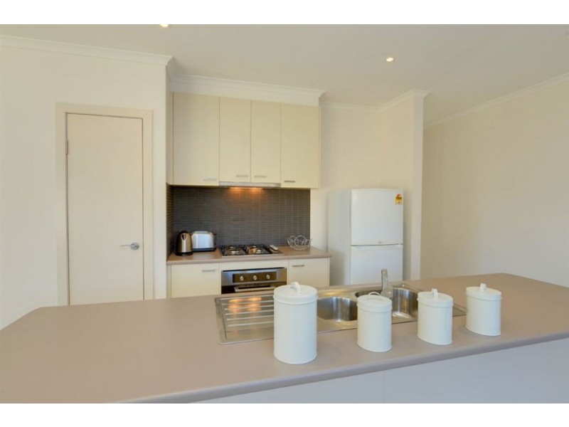 2/7 Wattle Avenue, Wendouree VIC 3355